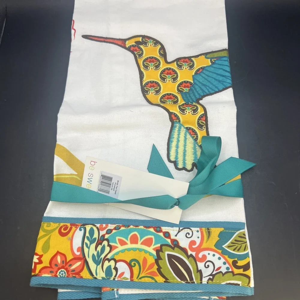 Vera Bradley Tea Towel Floral Hummingbird Embroidered Kitchen Decorating Towel